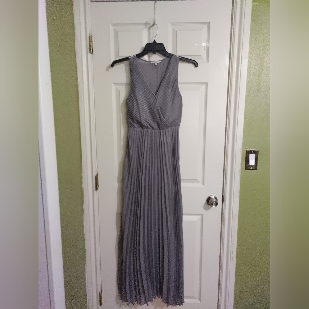 Elegant Silver Sleeveless Dress